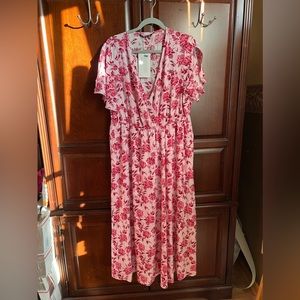 BloomChic’s coming up Roses! Well they could be roses! Knee length & lightweight